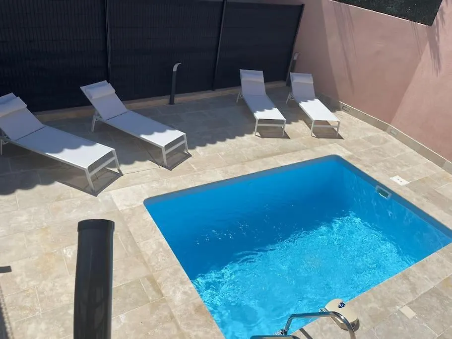Villa Avec Piscine Privee Proche Mer La Garonnette-Plage