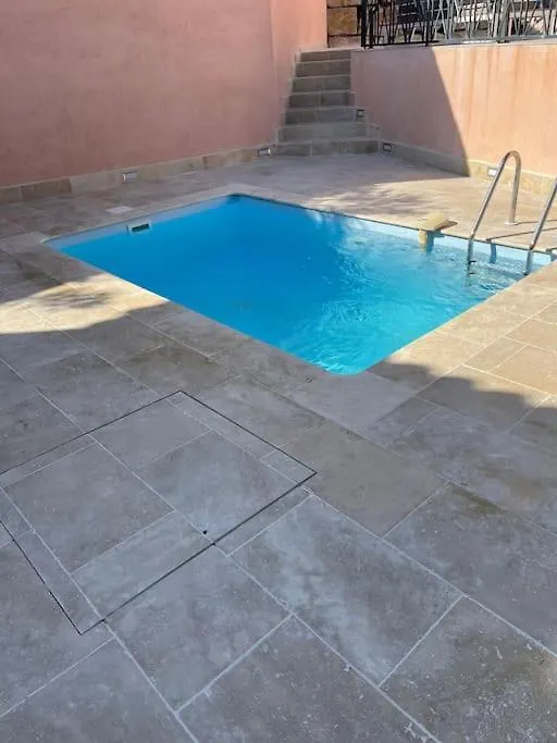 Villa Avec Piscine Privee Proche Mer La Garonnette-Plage France